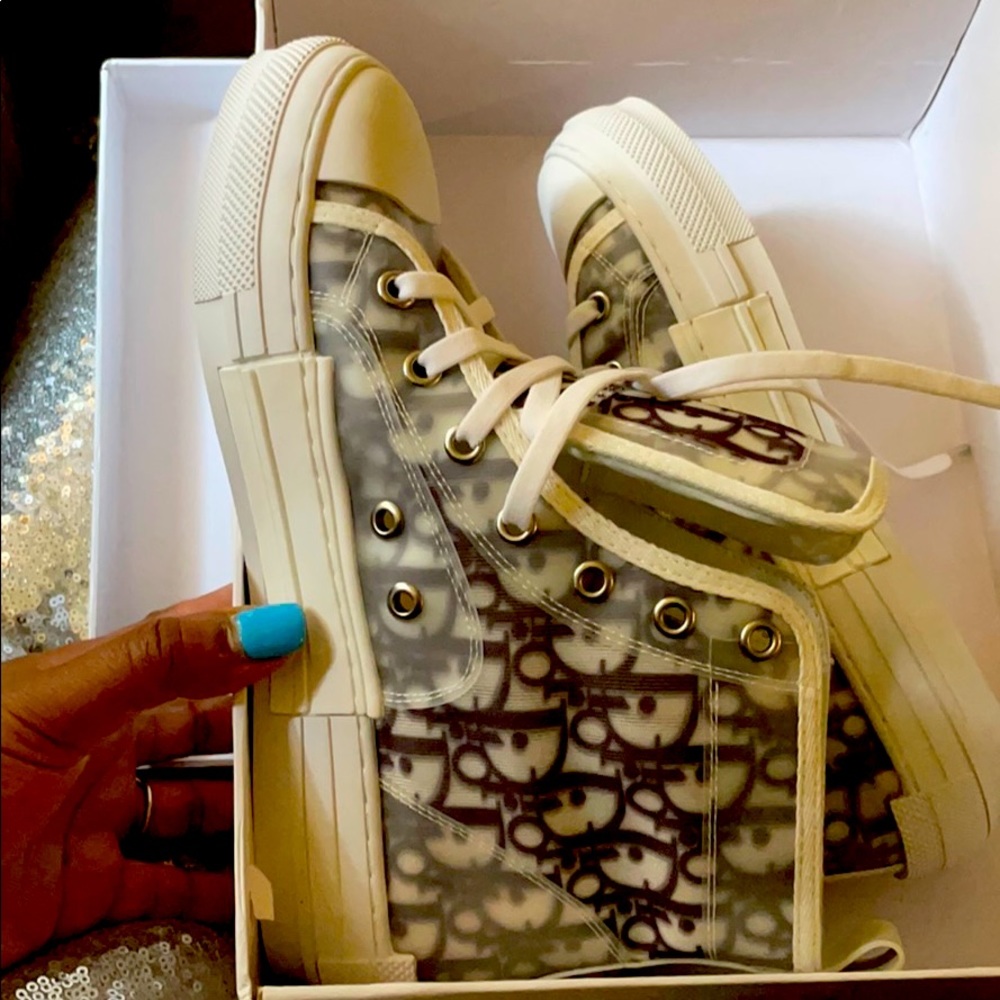 Dior high top sneaker